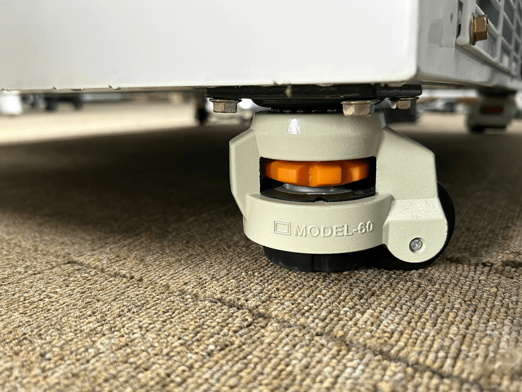 Heavy duty castor wheels